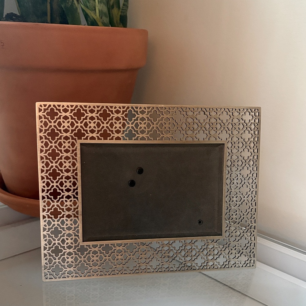 Elegant Silver/Gunmetal Cutout Photo Frame